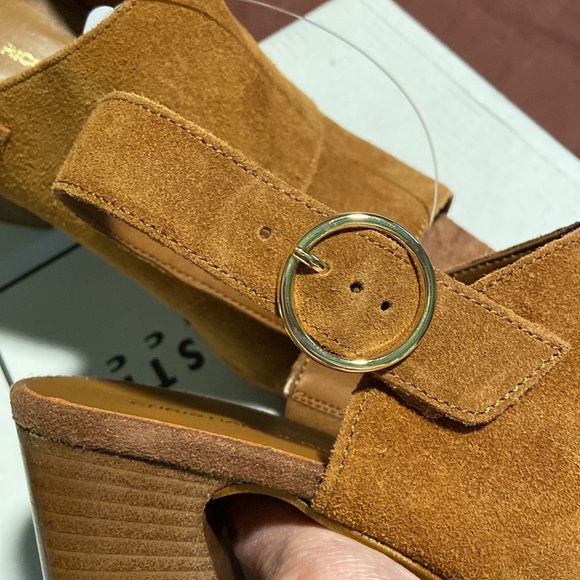 *****PRICE IS FIRM*****Camel ColorLeather Slingbacks Christian Di Riccio. NWT! - Picture 14 of 16